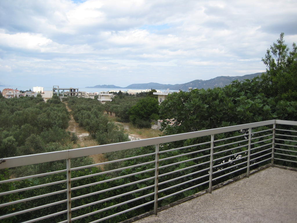 Hotel Alexandros Loutraki Habitación foto
